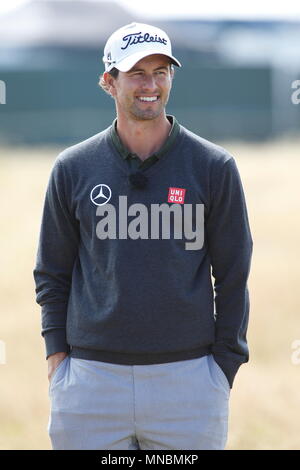 MUIRFIELD en Écosse - 15 juillet : Adam Scott de l'Australie, marche le cours pendant une ronde de pratique de l'Open Championship 2013 à Muirfield Golf Club le 15 juillet 2013 en Ecosse. Banque D'Images