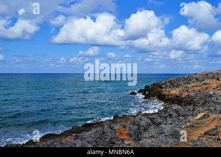 Beau paysage avec vue sur la mer et le rock Banque D'Images