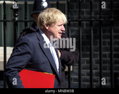 Secrétaire d'État aux Affaires étrangères et du Commonwealth, Boris Johnson MP arrive pour la réunion hebdomadaire du cabinet au 10 Downing Street à Londres Banque D'Images