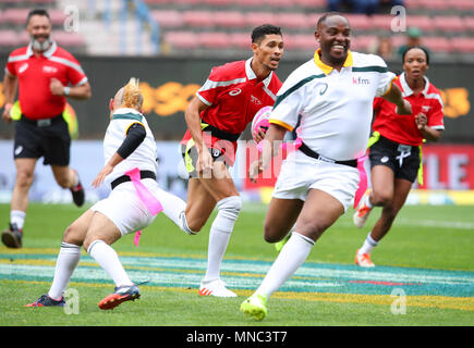 TAG Rugby match où Wayde van Niekerk, l'IAAF, détenteur du record du monde et champion du monde, blessé au genou à DHL Newlands le samedi 7 octobre 2017. Banque D'Images