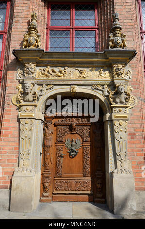 Porte dans la vieille ville de Gdansk. Pologne Banque D'Images