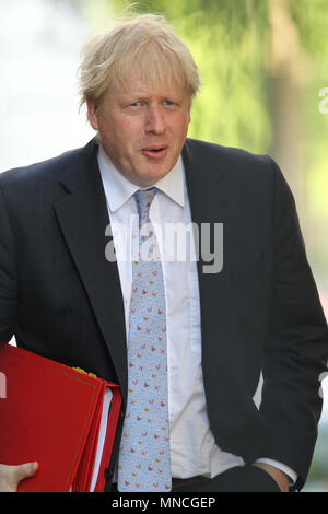 Londres, Royaume-Uni, le 15 mai, 2018. Boris Johnson, secrétaire d'État aux Affaires étrangères arrive à Downing Street pour la réunion hebdomadaire du cabinet Banque D'Images