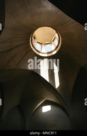 Kashan, Iran - 11 octobre 2017 : plafond de la maison de Borujerdi historique. Banque D'Images