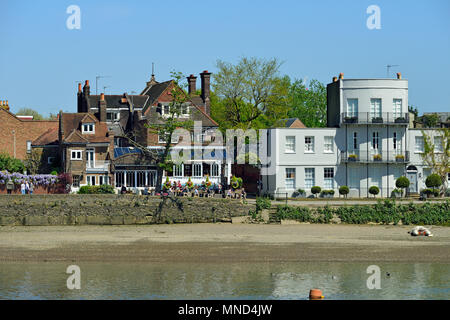 La Bell & Crown, Kew, Londres, Royaume-Uni Banque D'Images