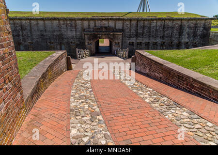 Fort Macon garde l'entrée du port de Beaufort à Emerald Isle, Caroline du Nord. Il a été construit entre 1826 et 1834. Banque D'Images