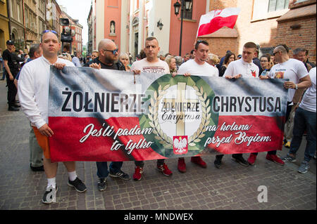 Soldats du Christ au cours de Rotmistrz Witold Pilecki mars à Varsovie, Pologne. 13 mai 2018, pour rendre hommage à Witold Pilecki, soldat de l'armée polonaise et une Banque D'Images