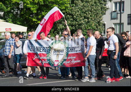 Soldats du Christ au cours de Rotmistrz Witold Pilecki mars à Varsovie, Pologne. 13 mai 2018, pour rendre hommage à Witold Pilecki, soldat de l'armée polonaise et une Banque D'Images