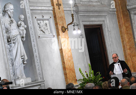 Naples, Italie. 16 mai 2018. Cérémonie de remise de prix du diplôme honorifique sur la science et les techniques de la navigation de l'Université de Naples Parthenope de SAS Albert II de Monaco. Naples 16/05/2018 - Naples, Italie : Crédit Photo indépendant Srl/Alamy Live News Banque D'Images