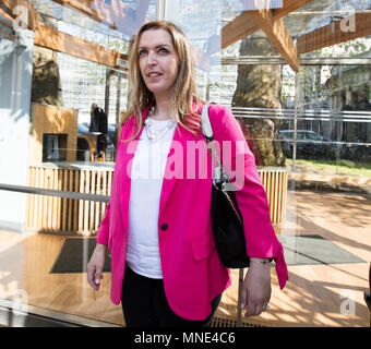 Dublin, Irlande. 16 mai, 2018. Le cancer du col de l'enduire de scandale victime, Vicky Phelan arrive au Dail, Dublin, Irlande Crédit : RollingNews.ie/Alamy Live News Banque D'Images