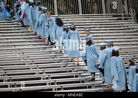 New York, USA. 16 mai, 2018. Assister à la cérémonie des diplômés de la 264e année académique de l'université de Columbia à New York, États-Unis, le 16 mai 2018. Plus de 15 000 étudiants diplômés de l'université cette année. Plus de 35 000 élèves, invités, les professeurs et le personnel ont participé à la cérémonie de mercredi. Crédit : Michael Nagle/Xinhua/Alamy Live News Banque D'Images