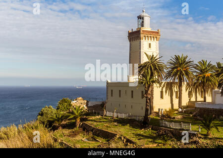 Le cap Spartel, promontoire à l'entrée du détroit de Gibraltar, à 12 km à l'ouest de Tanger, Maroc. Banque D'Images
