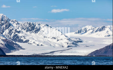 La Presquîle et Bear Glacier montagnes près de Seward dans le sud de l'Alaska. Banque D'Images