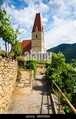 Église de l'Assomption de la Vierge Marie (allemand : Wehrkirche Maria Himmelfahrt), petite ville de Weissenkirchen-en-der-Wachau, Basse Autriche. Banque D'Images