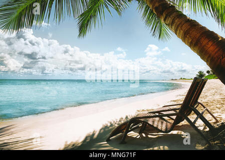 Serenity beach tropical instagram Polariod filtre appliqué. Photo décolorée. Banque D'Images