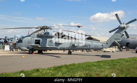 BERLIN, ALLEMAGNE - Apr 27, 2018 : US Navy MH-60R Seahawk hélicoptère naval multimission de HSM-72 sur l'affichage à l'ILA Berlin Air Show. Banque D'Images