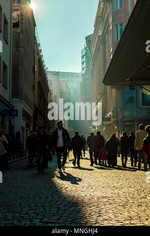 Istanbul, Turquie - 06 janvier 2018 : dans le quartier touristique de la ville d'Istanbul Eminönü, Turquie Banque D'Images