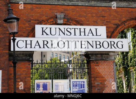 Copenhague, Danemark - 24 août 2017 : panneau à l'entrée de l'exposition d'art au Kunsthal Charlottenborg Nyhavn. Banque D'Images