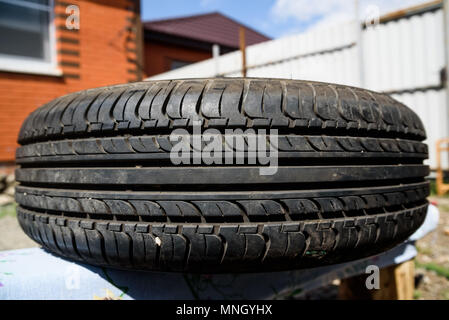 Image en gros plan d'un pneu de voiture utilisée pour abstract background Banque D'Images