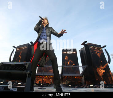 Dublin, Irlande. 17 mai 2018. 17/5/2018. Oui, les garçons sont de retour en ville ! Mick Jagger joue à la foule avec Keith Richards, Ronnie Wood et Charlie Watts de The Rolling Stones à l'appui qu'ils ont joué dans Croke Park de Dublin ce soir, sur la première étape de leur Les pierres - Pas de filtre d'. Après leur concert ils vont voler retour au Royaume-Uni pour continuer le tour qui comprend Londres, Edimbourg et Cardiff. Photo : Leon Farrell/RollingNews RollingNews.ie : Crédit.ie/Alamy Live News Banque D'Images