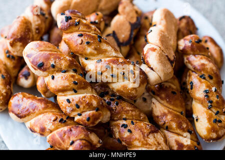 Cookies salés turc avec le cumin noir / Burgu Kurabiye. La nourriture traditionnelle. Banque D'Images