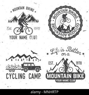 Ensemble d'bikings montagne clubs. Vector illustration. Concept pour chemise ou logo, print, stamp ou cycliste le tourisme. Typographie vintage design avec voiture et Illustration de Vecteur