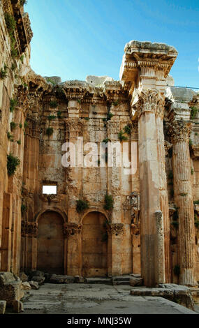 Ruines du temple de Bacchus à Baalbek, vallée de la Bekaa au Liban Banque D'Images