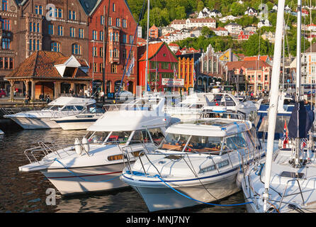 Bateaux dans la ville de 08 Bergens marina, Norvège Banque D'Images