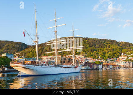 Trois-mâts barque à Bergen en Norvège Banque D'Images