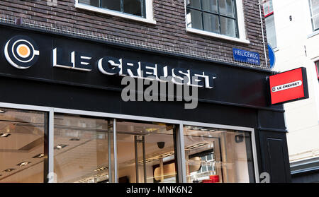 Amsterdam, Pays-Bas-mars 5, 2017 : creuset store à Amsterdam Banque D'Images