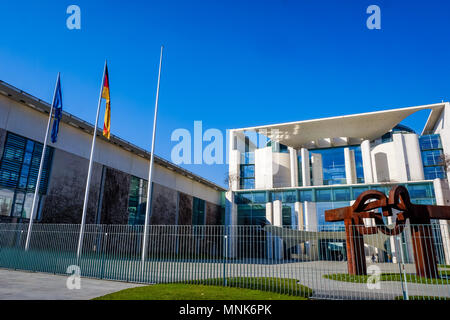 Berlin, Allemagne - le 18 mars 2015 : La Chancellerie fédérale allemande (Bundeskanzleramt), siège principal et le bureau de la Chancelière allemande Angela Merkel Banque D'Images