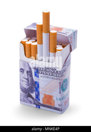 Pack de cigarettes argent ouvert isolé sur un fond blanc. Banque D'Images