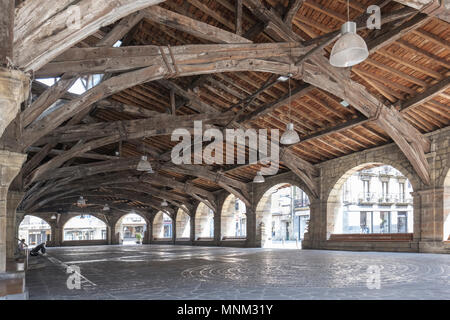 Portique de la Basilique de Santa Maria de Uribarri, Durango, Vizcaya, Espagne, Banque D'Images