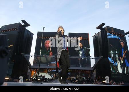 17/5/2018. Oui, les garçons sont de retour en ville ! Mick Jagger joue à la foule avec Keith Richards, Ronnie Wood et Charlie Watts de The Rolling Stones à l'appui qu'ils ont joué dans Croke Park de Dublin ce soir, sur la première étape de leur Les pierres - Pas de filtre d'. Après leur concert ils vont voler retour au Royaume-Uni pour continuer le tour qui comprend Londres, Edimbourg et Cardiff. Photo : Leon Farrell/RollingNews.ie Banque D'Images