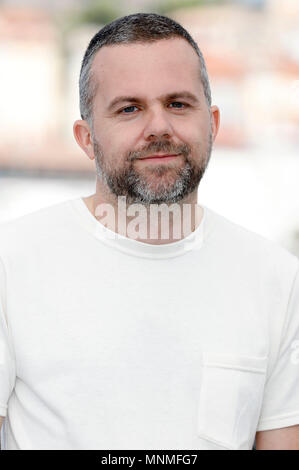 Cannes, France. 18 mai 2018. Yann Gonzalez à l 'couteau  + coeur / Un couteau dans le coeur' photocall au cours de la 71e édition du Festival de Cannes au Palais des Festivals le 18 mai 2018 à Cannes, France Crédit : Geisler-Fotopress/Alamy Live News Banque D'Images