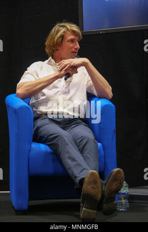 London UK 18 mai 2018 Freddie Hunt, fils de légende motorcading James Hunt été interviewés dans l'étape du Confused.com London Motor Show , au centre Excel de Londres/Quezada-Neiman@Paul Alamy Live News Banque D'Images