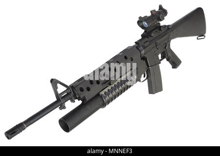 Fusil M16 avec un lance-grenades M203 isolé sur fond blanc Banque D'Images