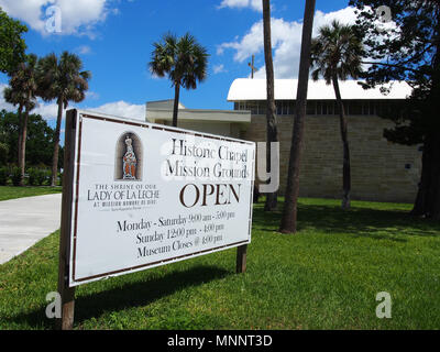 Inscrivez-vous à l'entrée du Sanctuaire de Notre Dame de La Leche, Saint Augustine, Floride, USA, 2018, © Katharine Andriotis Banque D'Images