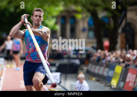 Deansgate, Manchester, Royaume-Uni. 18 mai, 2018. L'Arcadis Grand CityGames, Manchester ; Luc Cutts dans le perche mens : Action Crédit Plus Sport/Alamy Live News Banque D'Images