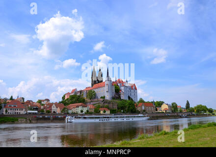 Château Albrechtsburg médiévale donnant sur l'Elbe en Allemagne, Meissen Banque D'Images