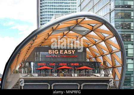 Big Easy restaurant fin de Canary Wharf traverse Place jardin sur le toit du bâtiment de l'architecture moderne à l'Ouest l'Inde Docks Isle of Dogs East London England UK Banque D'Images