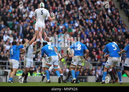 Tom Palmer de l'Angleterre au cours de l'Angleterre contre l'Italie Tournoi RBS 6 Nations 2011 Rugby International, joué au stade de Twickenham à Londres, Angleterre, RU Banque D'Images