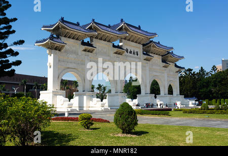 Entrée principale de la Chiang Kai-shek Memorial Hall à Taipei Taiwan Banque D'Images