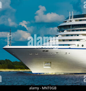 Paquebot de croisière de luxe en cours. Tour travel et des services de spa Banque D'Images