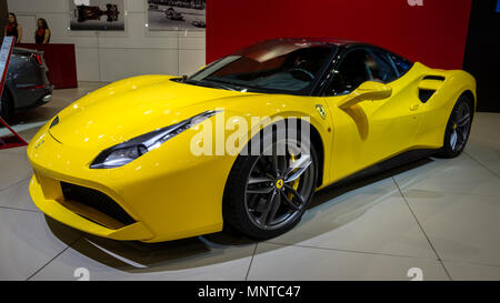 Bruxelles - 12 jan 2016 : Ferrari 488 GTB Spider voiture de sport en vedette à l'Automobile de Bruxelles. Banque D'Images