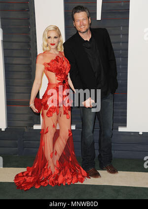 Gwen Stefani, Blake Shelton 288 arrivant à la Vanity Fair Oscar Party 2016 du à la Playhouse de Los Angeles. Le 28 février 2016. Gwen Stefani, Blake Shelton 288 ------------- Red Carpet Event, Vertical, USA, Cinéma, Célébrités, photographie, Bestof, Arts, Culture et divertissement, Célébrités Topix fashion / Vertical, Best of, événement dans la vie d'Hollywood, Californie - Tapis rouge et en backstage, USA, Cinéma, Célébrités, cinéma, télévision, Célébrités célébrités musique, photographie, Arts et culture, Bestof, divertissement, Topix, verticale de la famille de l'année 2016 ,, je Banque D'Images