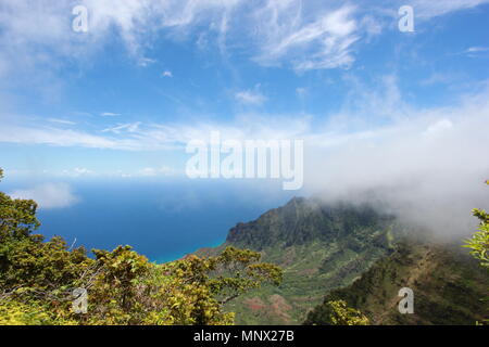 Vues de la Côte de Na Pali Kalalau Valley et le parc d'état de Kokee sur l'île de Kauai, Hawaii. Banque D'Images