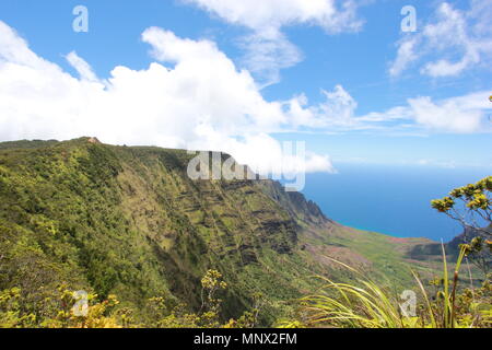 Vues de la Côte de Na Pali Kalalau Valley et le parc d'état de Kokee sur l'île de Kauai, Hawaii. Banque D'Images