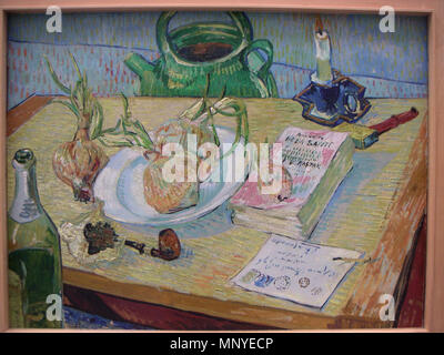 Appareil photo numérique Minolta Deutsch : Stillleben mit einem Teller Zwiebeln English : avec une assiette d'oignons (aussi : Still Life : Dessin, tuyau, oignons et Sealing-Wax)) Nederlands : Stilleven rond een bord rencontré uien janvier 1889. 1223 Van-gogh-PICT1400 Banque D'Images