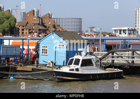 Greenwich Pier : exploités par London River et de services utilisés par les opérateurs pour faire fonctionner les services de croisière et du centre de Londres, Royaume-Uni PETER GRANT Banque D'Images