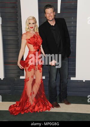 Gwen Stefani, Blake Shelton 289 arrivant à la Vanity Fair Oscar Party 2016 du à la Playhouse de Los Angeles. Le 28 février 2016. Gwen Stefani, Blake Shelton 289 ------------- Red Carpet Event, Vertical, USA, Cinéma, Célébrités, photographie, Bestof, Arts, Culture et divertissement, Célébrités Topix fashion / Vertical, Best of, événement dans la vie d'Hollywood, Californie - Tapis rouge et en backstage, USA, Cinéma, Célébrités, cinéma, télévision, Célébrités célébrités musique, photographie, Arts et culture, Bestof, divertissement, Topix, verticale de la famille de l'année 2016 ,, je Banque D'Images